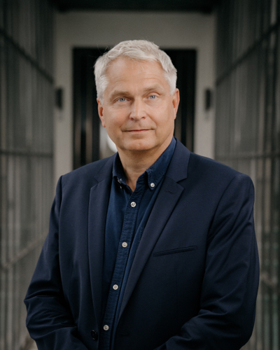 Lars Boesgaard Lars Boesgaard - Administrerende direktør, Lindhardt og Ringhof - GoTutor