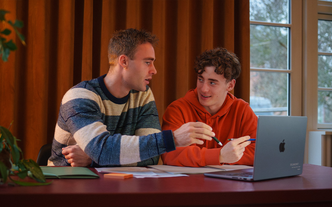 Billede af lektiehjælp